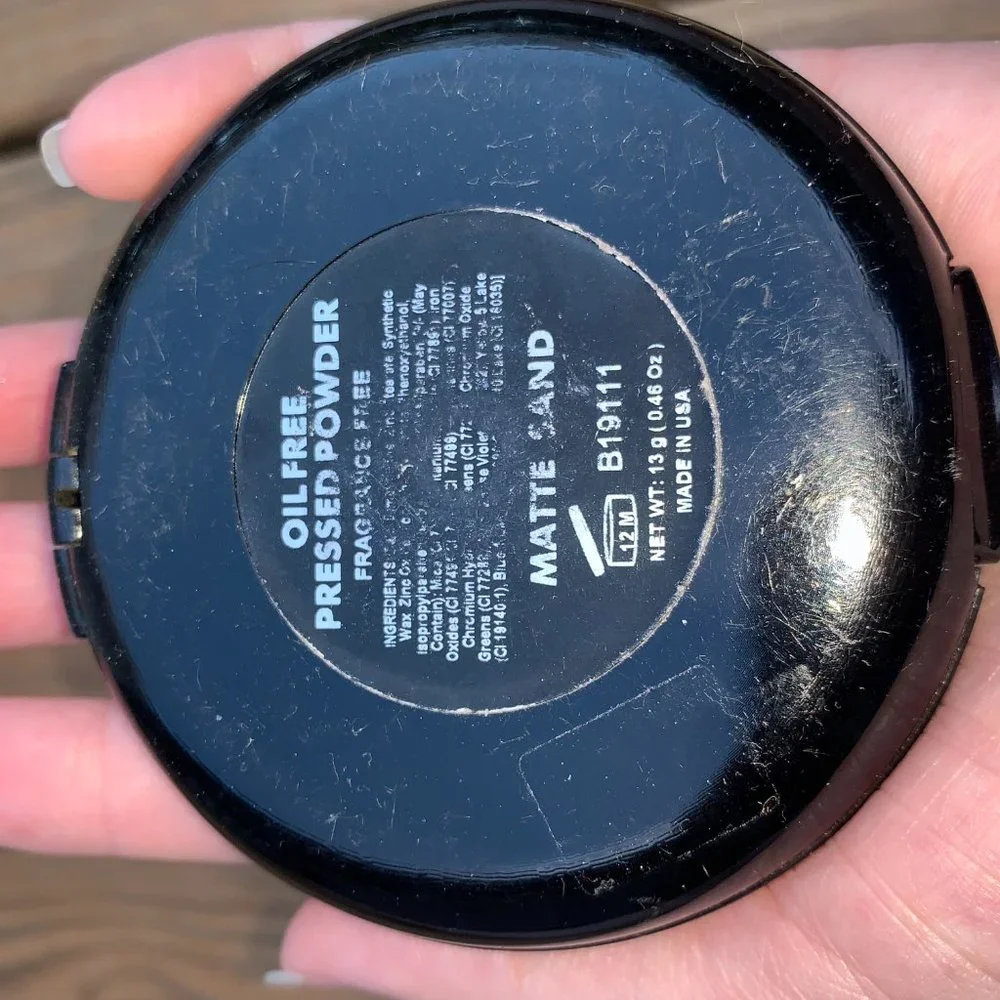 OSP Cosmetics Oil Free Pressed Powder in Matte Sand
